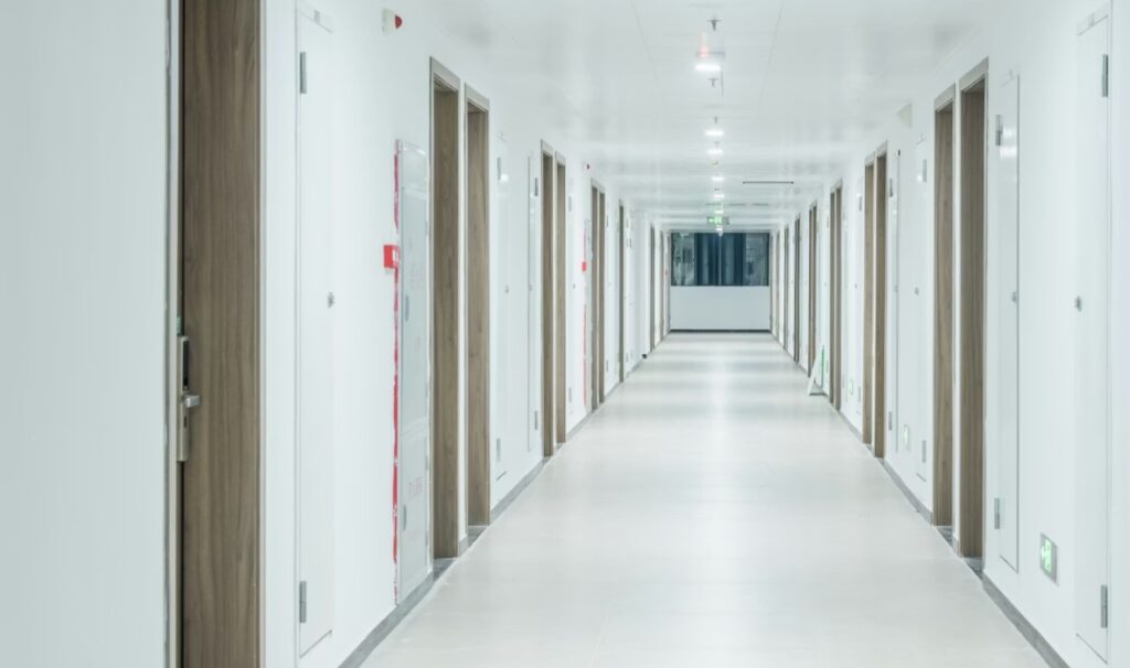 nettoyage partie commune internat aubigny et la roche sur yon